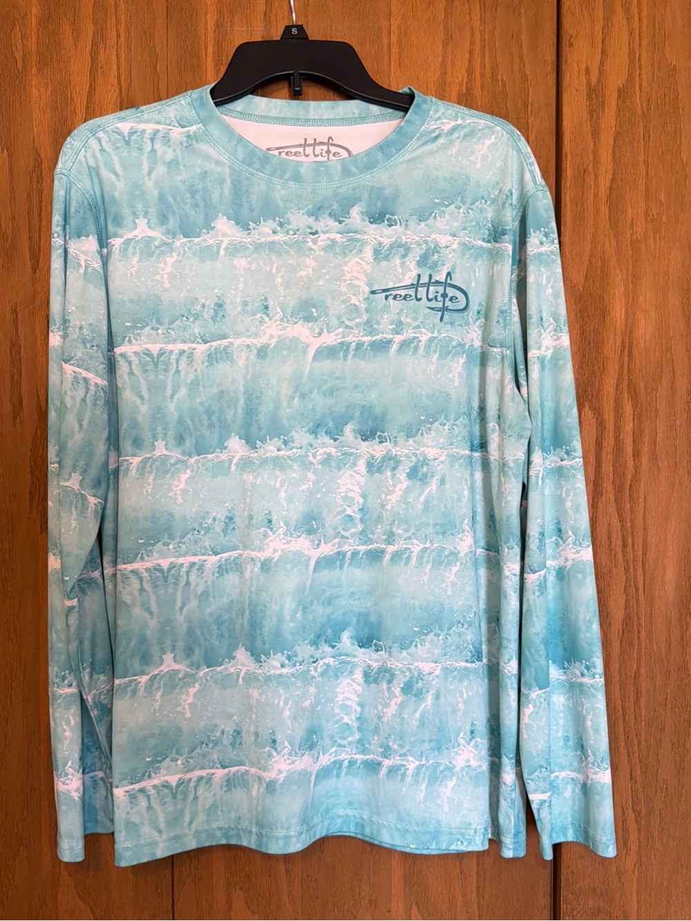 Reel Life Men’s Long Sleeve Swim Rash Guard - Aqua Wave